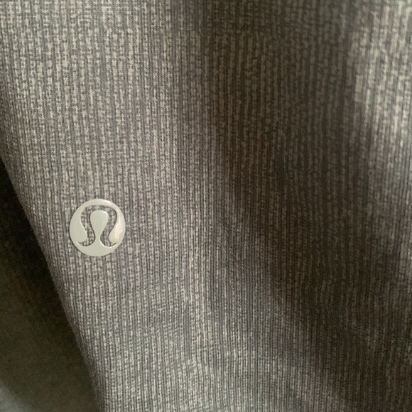 Lululemon to class jacket - Picture 14 of 16